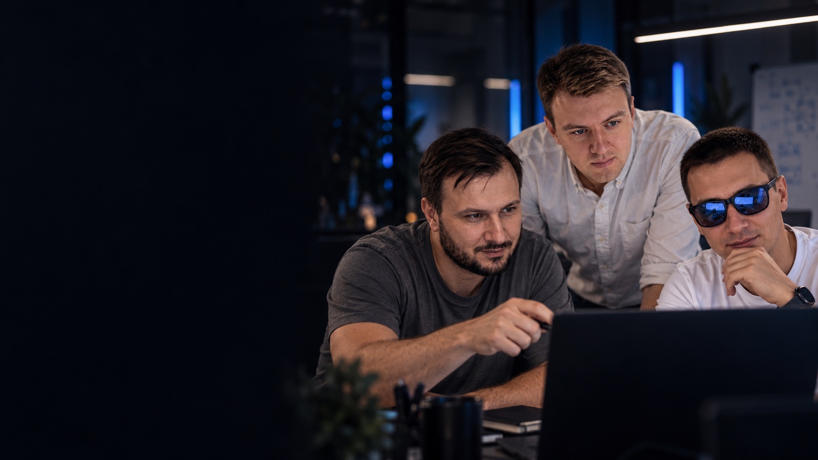 Команда UNIUM обсуждает продукт
